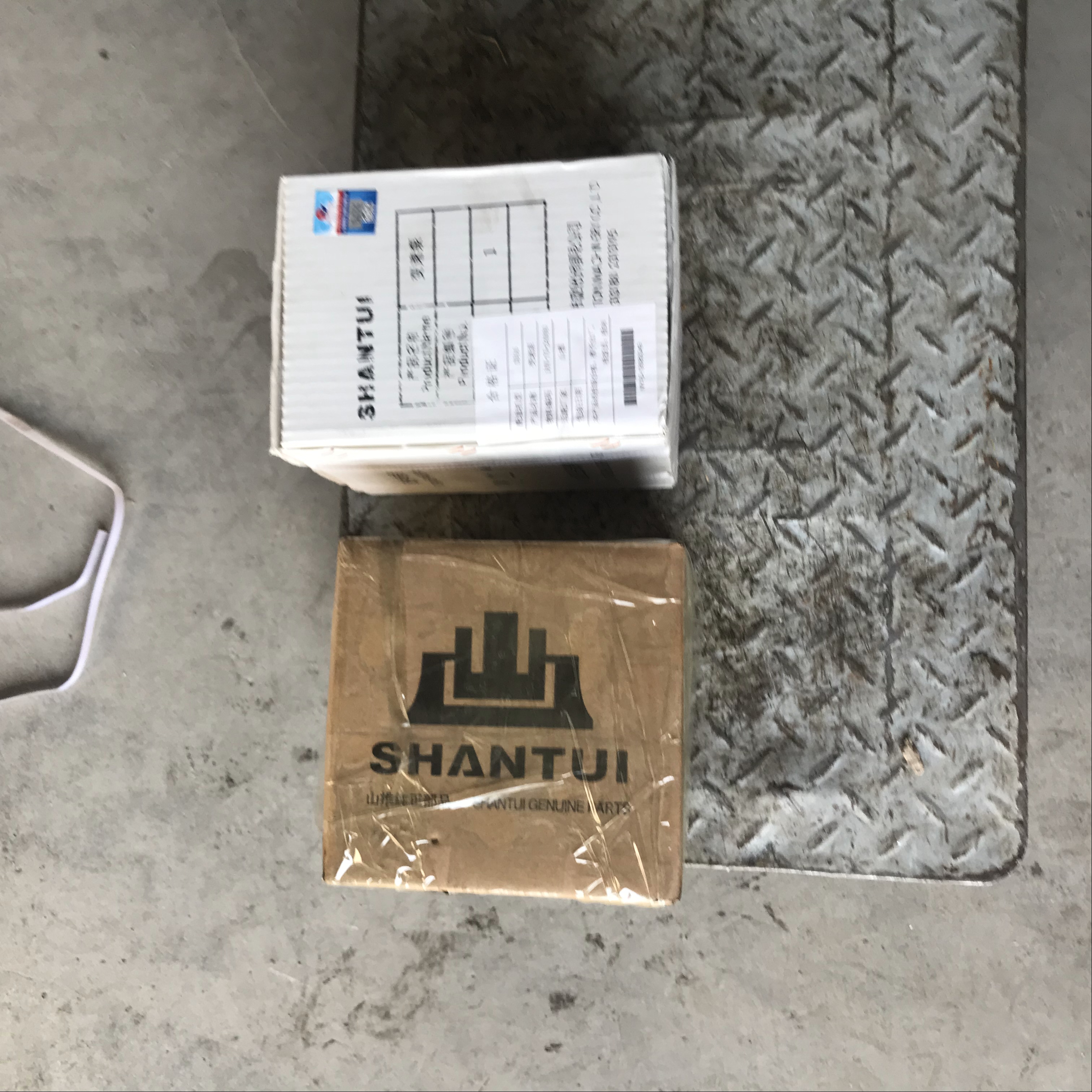 山推挖掘机配件